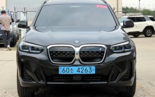 iX3 (G08) M 스포츠